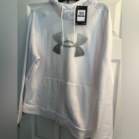 NWT Under Armour Sweatshirt - Picture 1 of 2